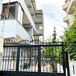 Lumturi Resident Apartamento