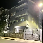Lumturi Resident *