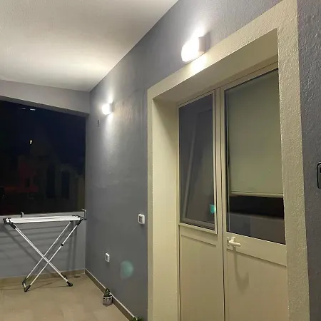 Lumturi Resident * דורס
