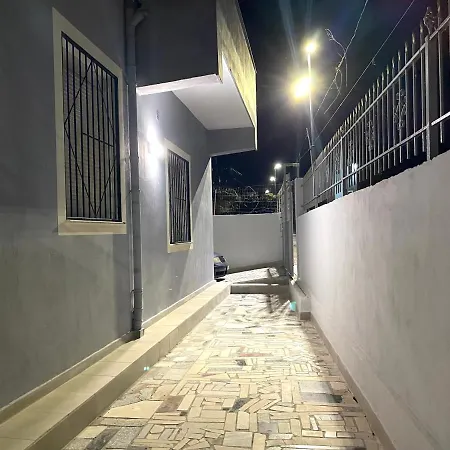 Lumturi Resident * דורס