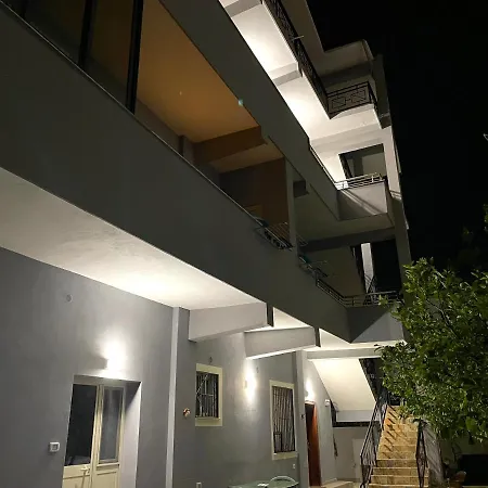 Lumturi Resident دراس