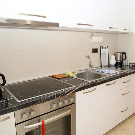 Lumturi Resident Apartment *