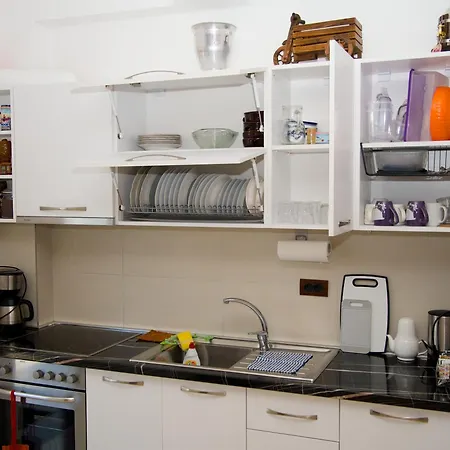 Apartment Lumturi Resident *